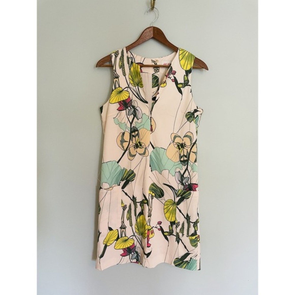H&M Conscious Collection Artsy Floral A-Line‎ Sleeveless Short Dress. Size 6.